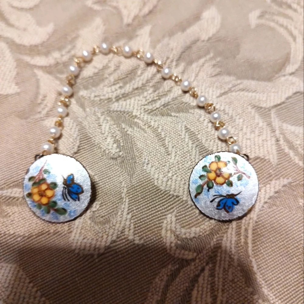 🌼🦋🪻Precious Vtg Dainty Hand Painted Floral Enameled Sweater Clip Chatelain - Picture 3 of 10